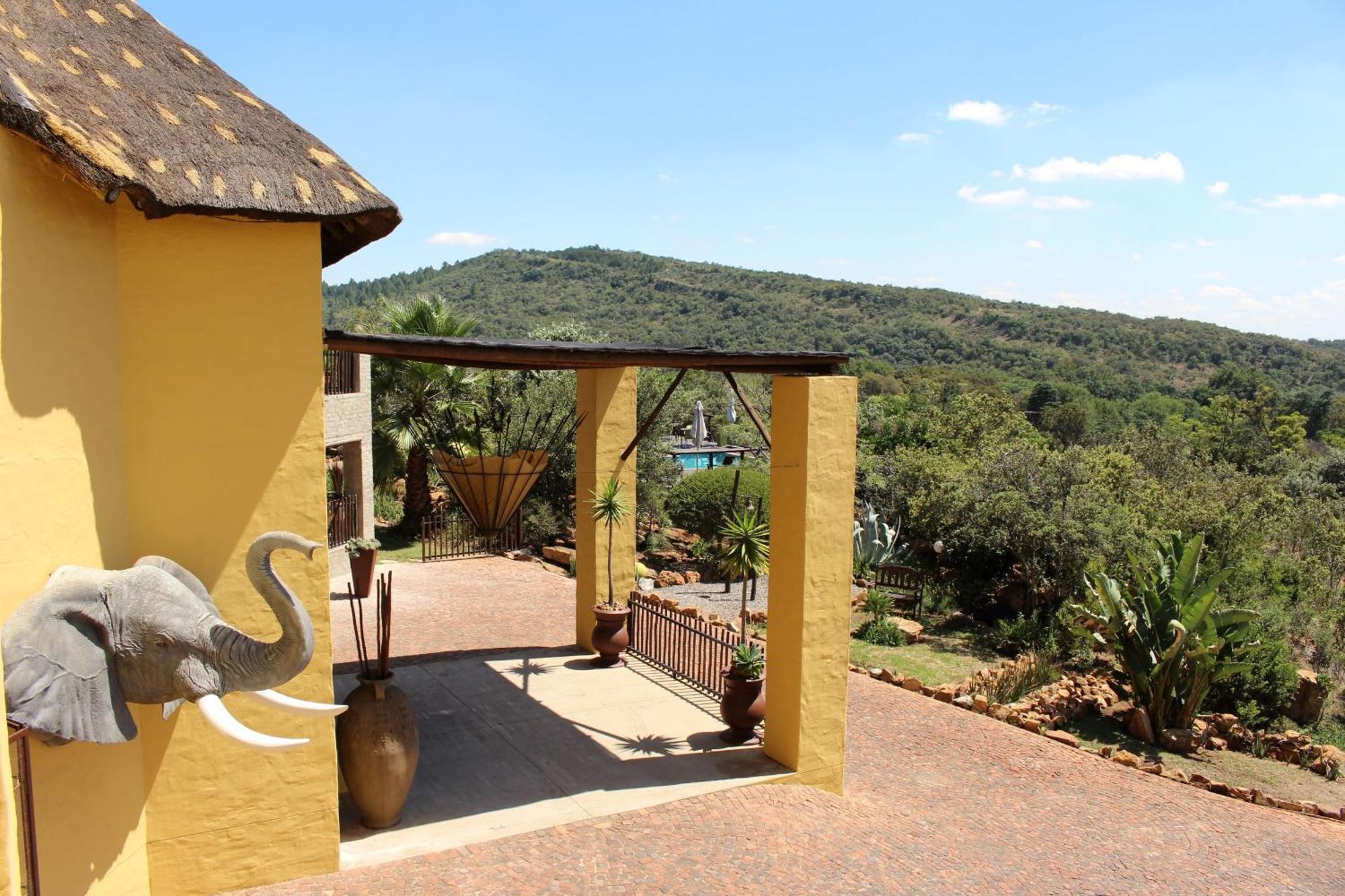 Ndlovu Lodge Pretoria Bagian luar foto