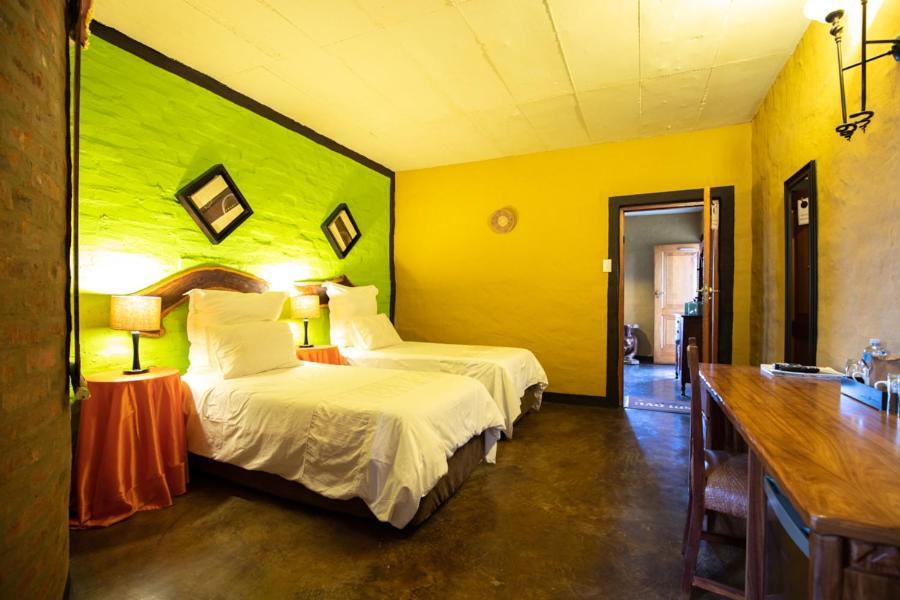 Ndlovu Lodge Pretoria Bagian luar foto